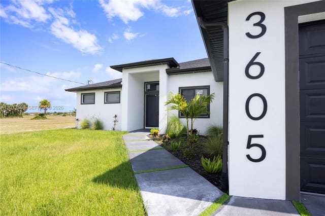 3605 NW 38th Lane, Cape Coral, FL