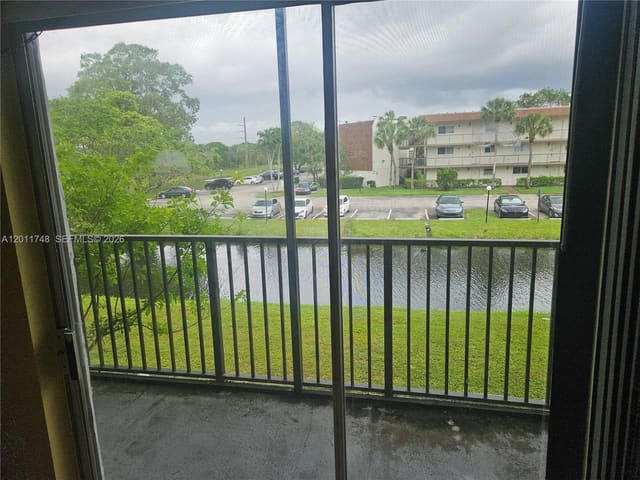 7561 NW 16th Street 2210, Plantation, FL 33313