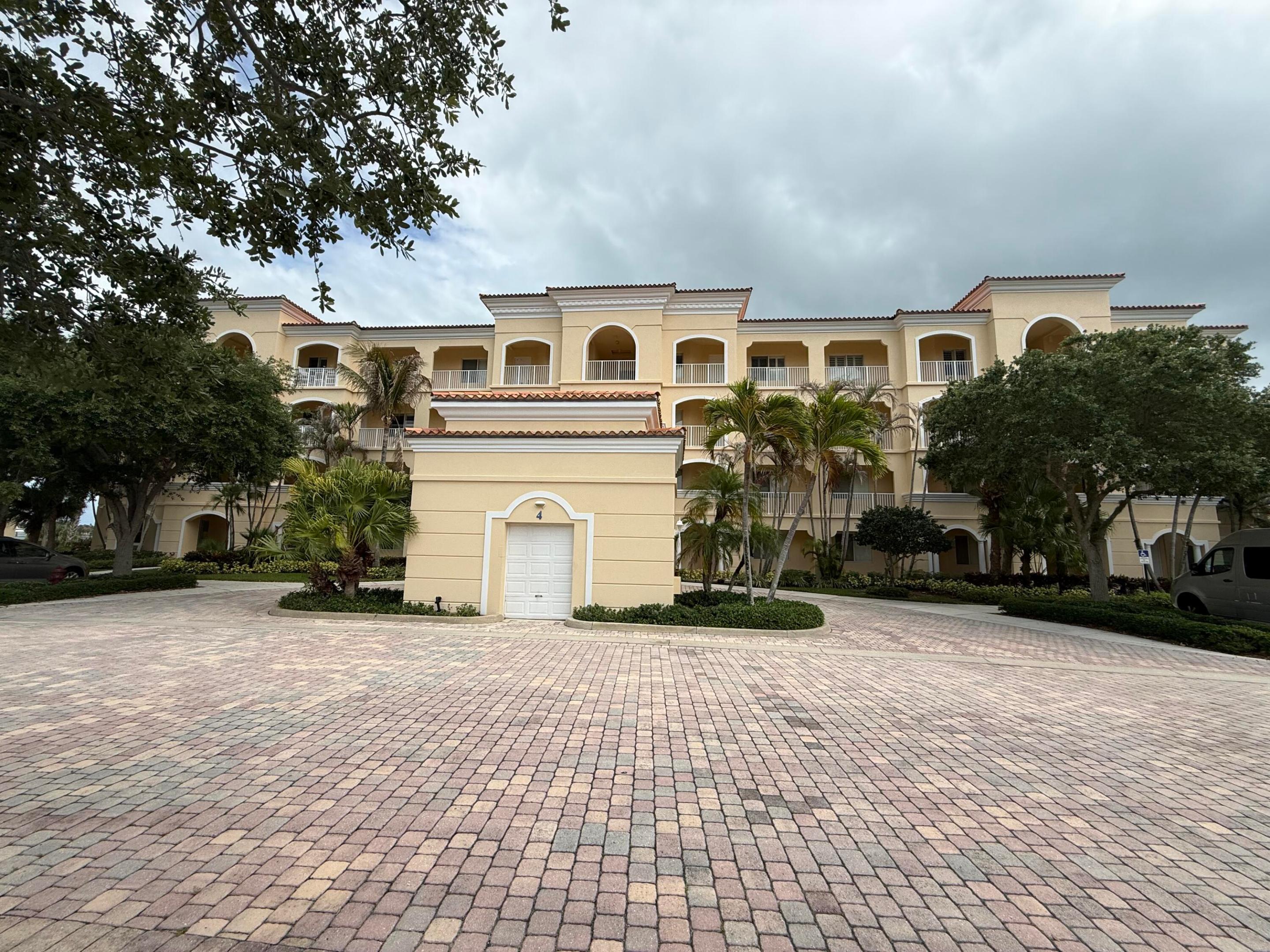4 Harbour Isle Drive E Unit 204, Fort Pierce, FL 34949, Fort Pierce