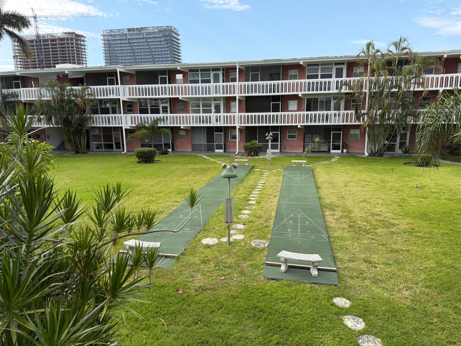 161 NE 10th Avenue 12b, Hallandale Beach, FL 33009 photo 22