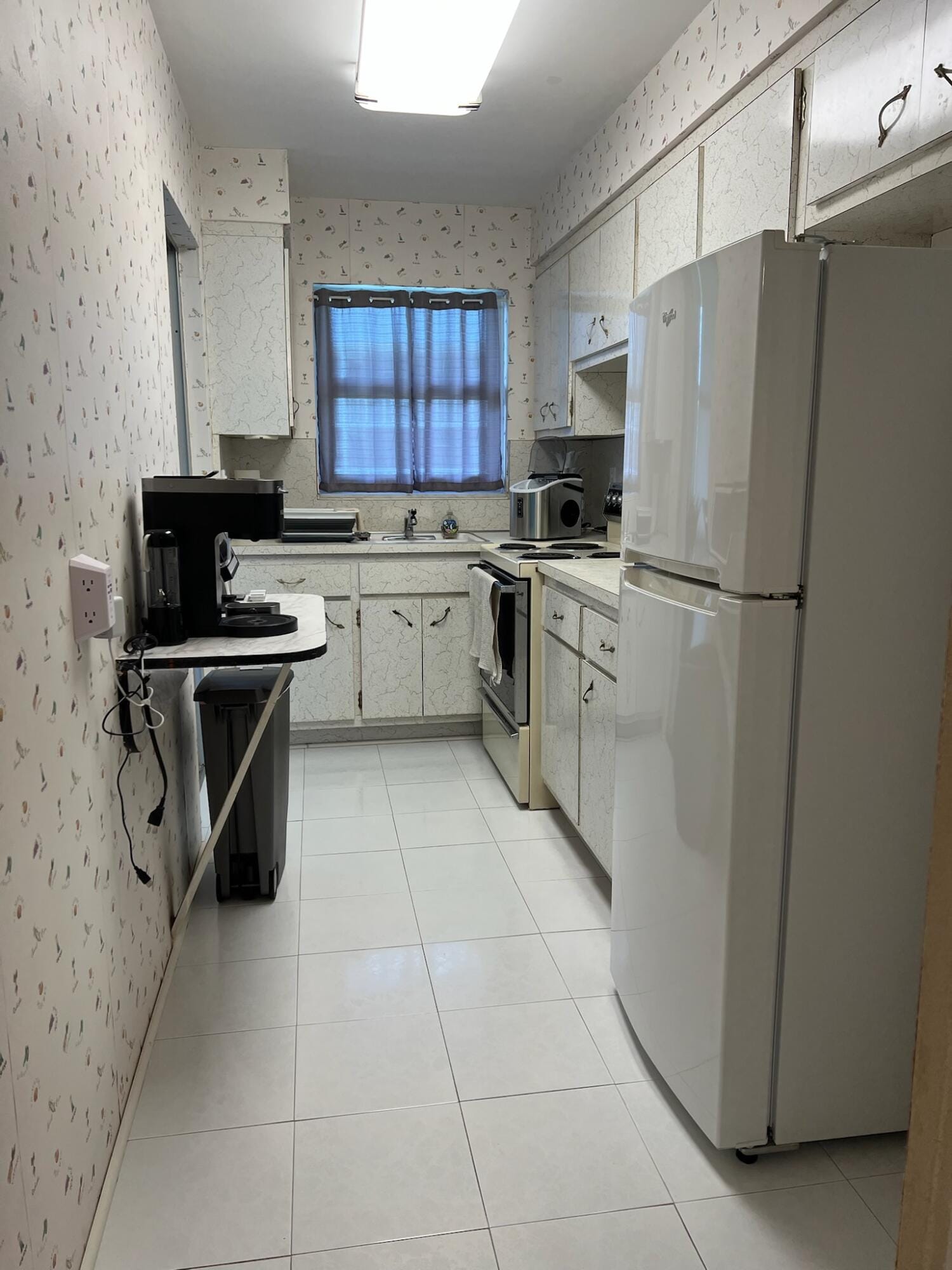 161 NE 10th Avenue 12b, Hallandale Beach, FL 33009 photo 24