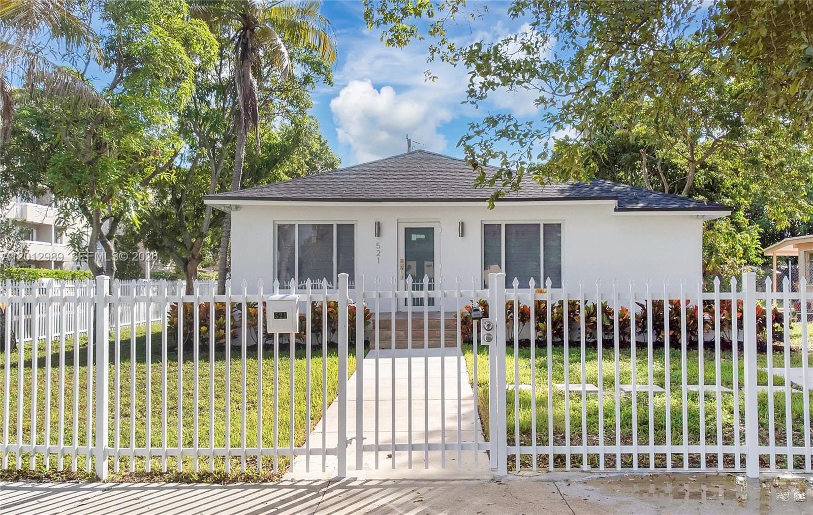 521 NW 33rd Avenue, Miami, FL 33125