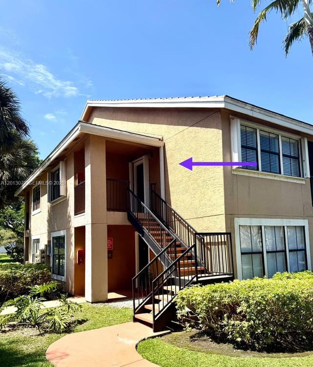 15560 SW 106th Lane 1302, sold in Vista Lago At The Hammocks, Miami, FL