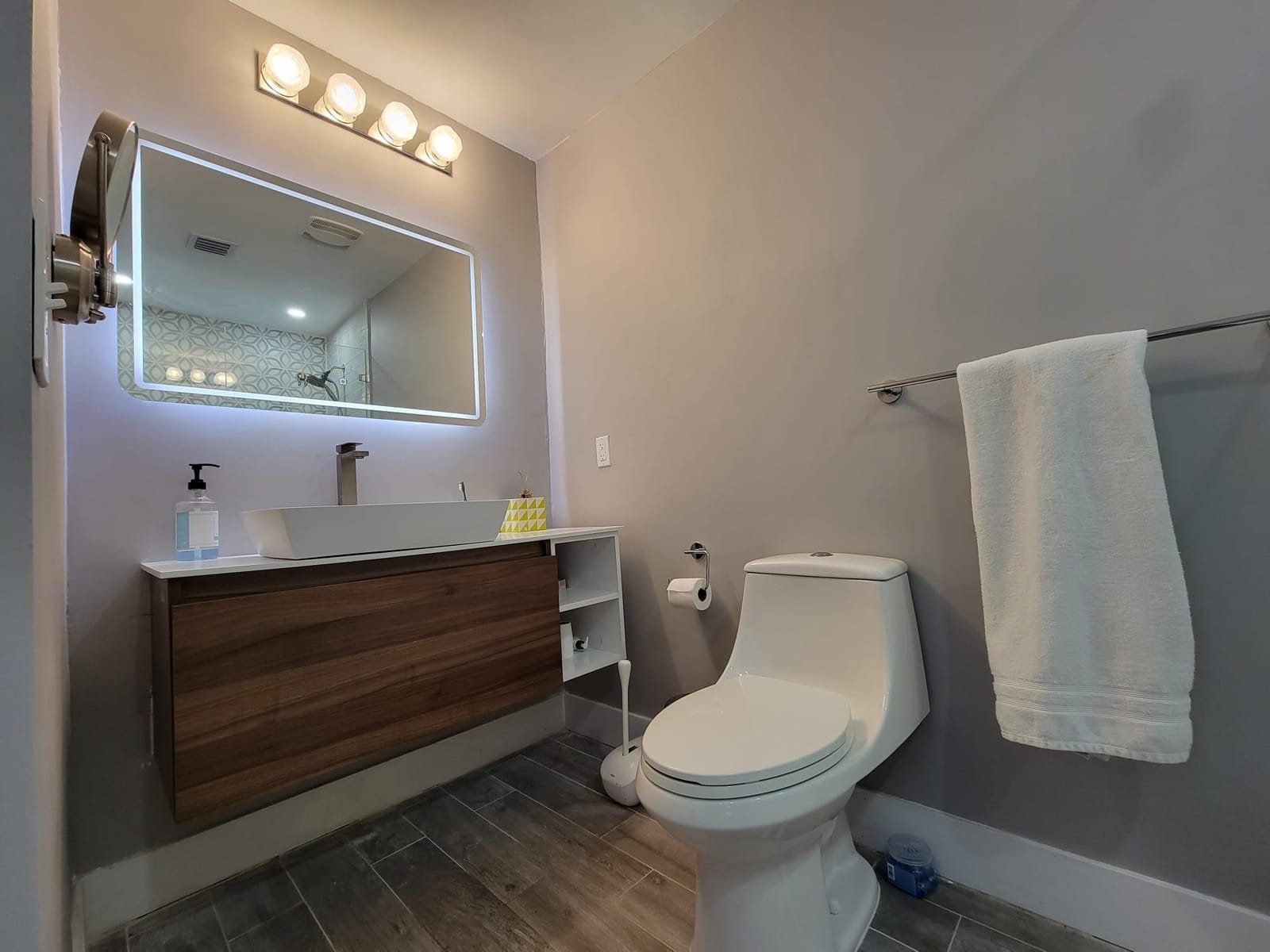 3041 NE 14th Avenue, Oakland Park, FL 33334 photo 4