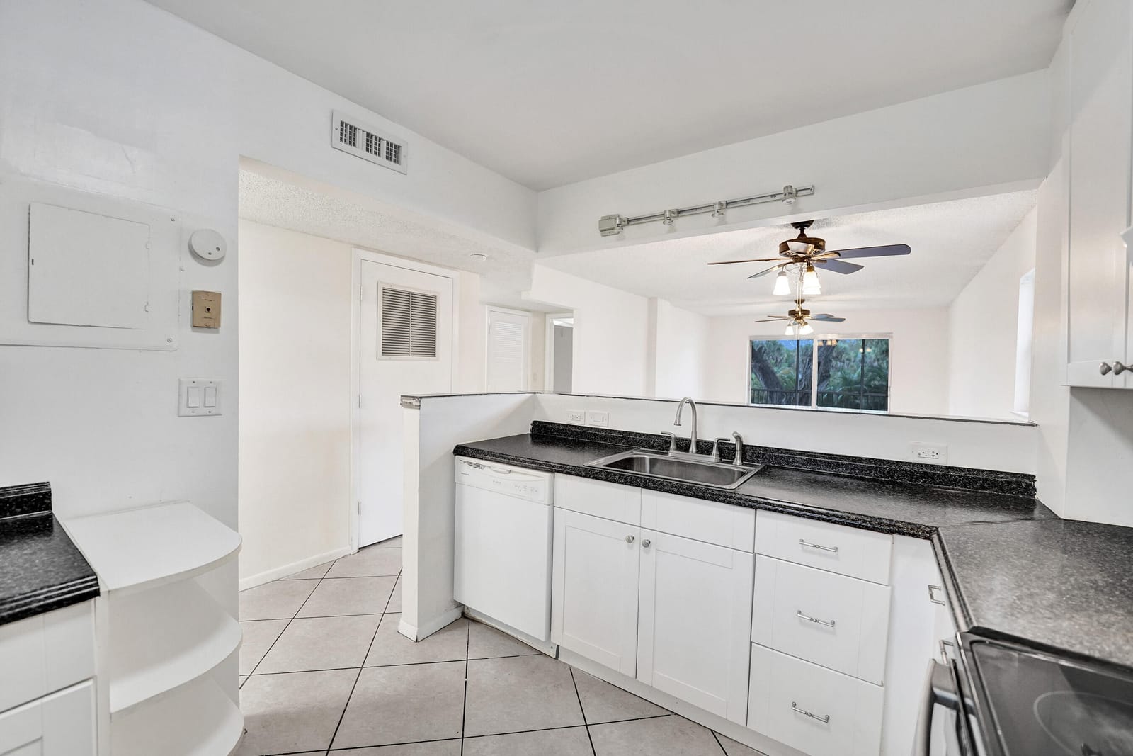 1100 NW 87th Avenue 208, Coral Springs, FL 33071 photo 13