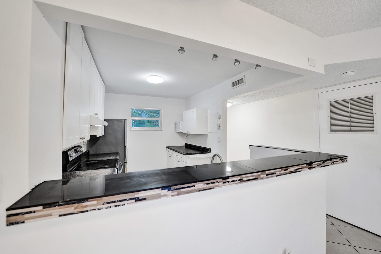 1100 NW 87th Avenue 208, Coral Springs, FL 33071 photo 16