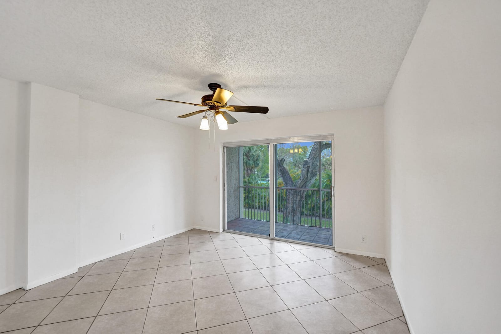 1100 NW 87th Avenue 208, Coral Springs, FL 33071 photo 23