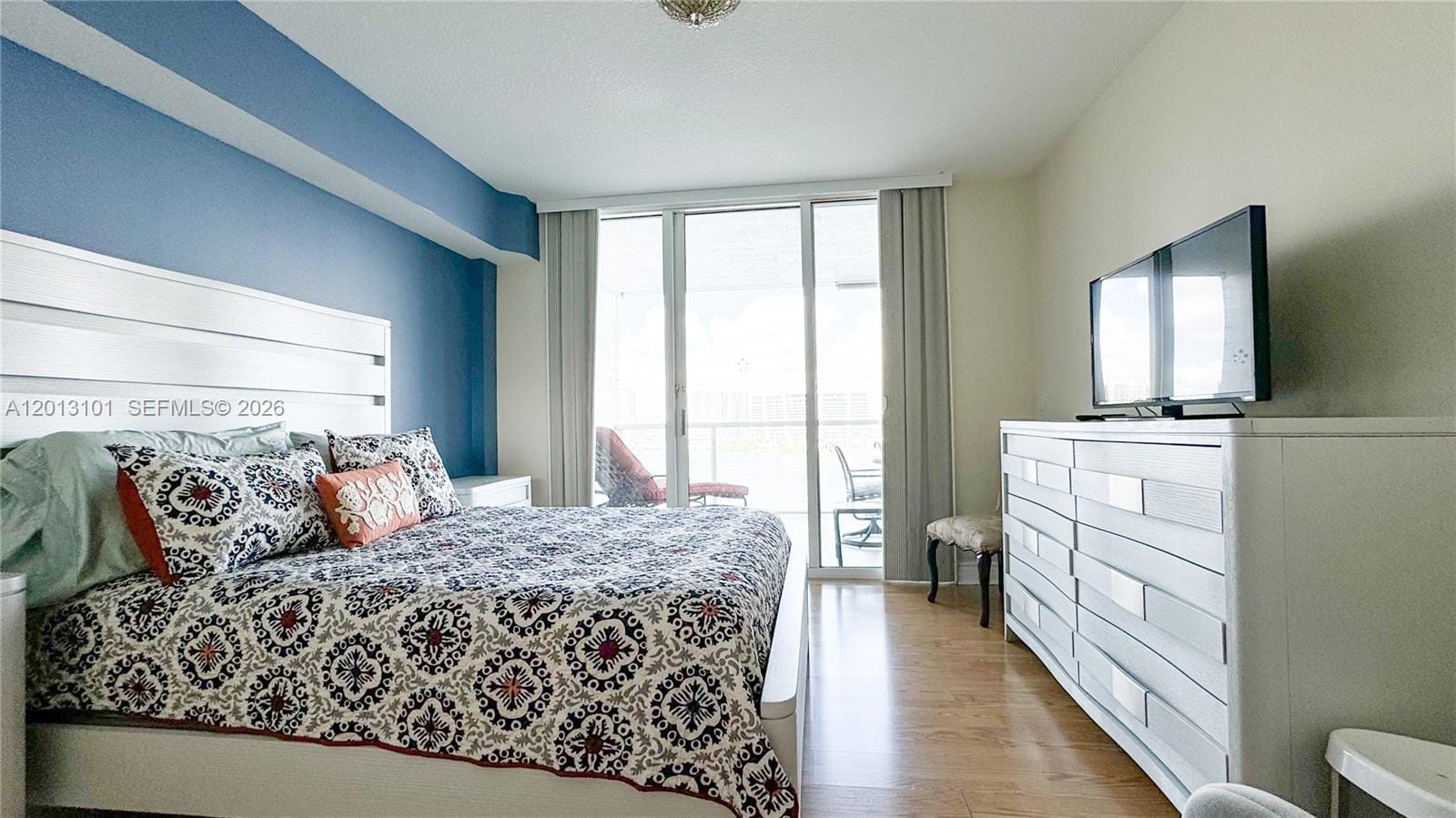 18100 N Bay Road 1106 — photo 12