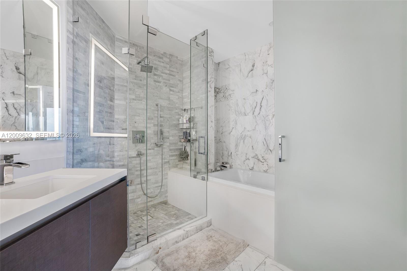 851 NE 1st Avenue 1408, Miami, FL 33132 photo 26