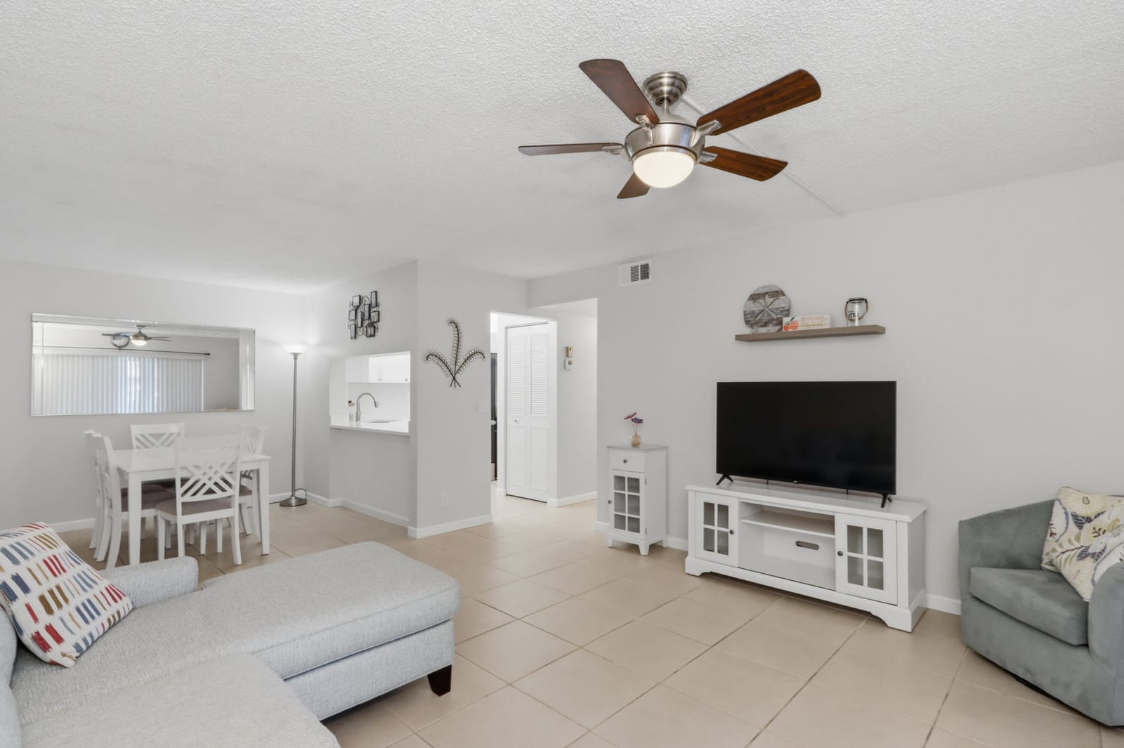 627 Sea Pine Way D1, Greenacres, FL 33415 photo 12