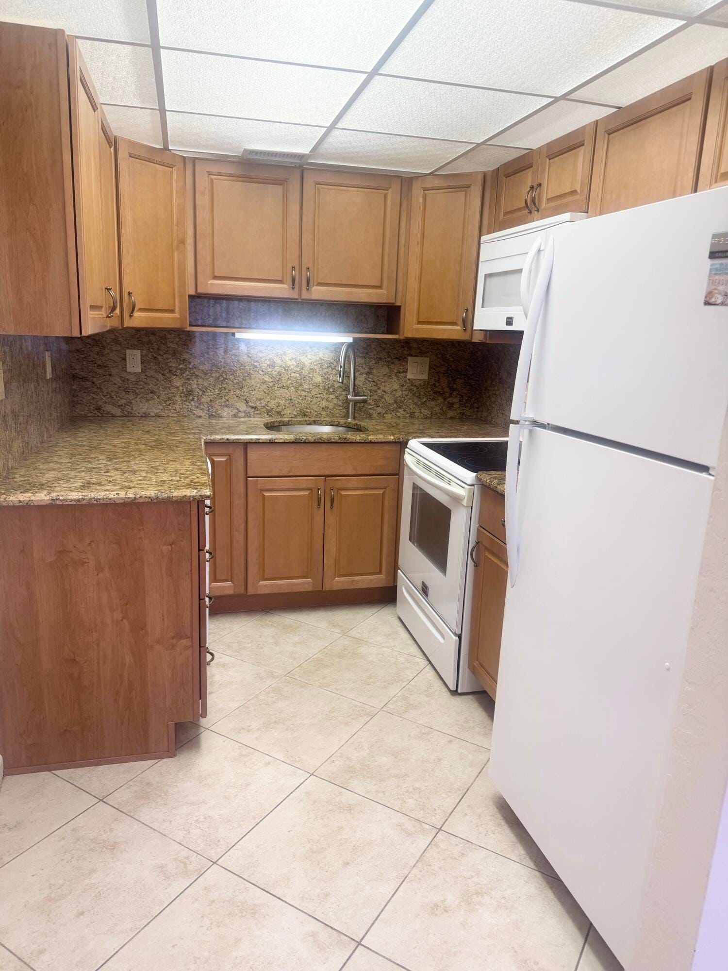2381 Sunset Avenue 117, Lake Worth Beach, FL 33461 photo 4