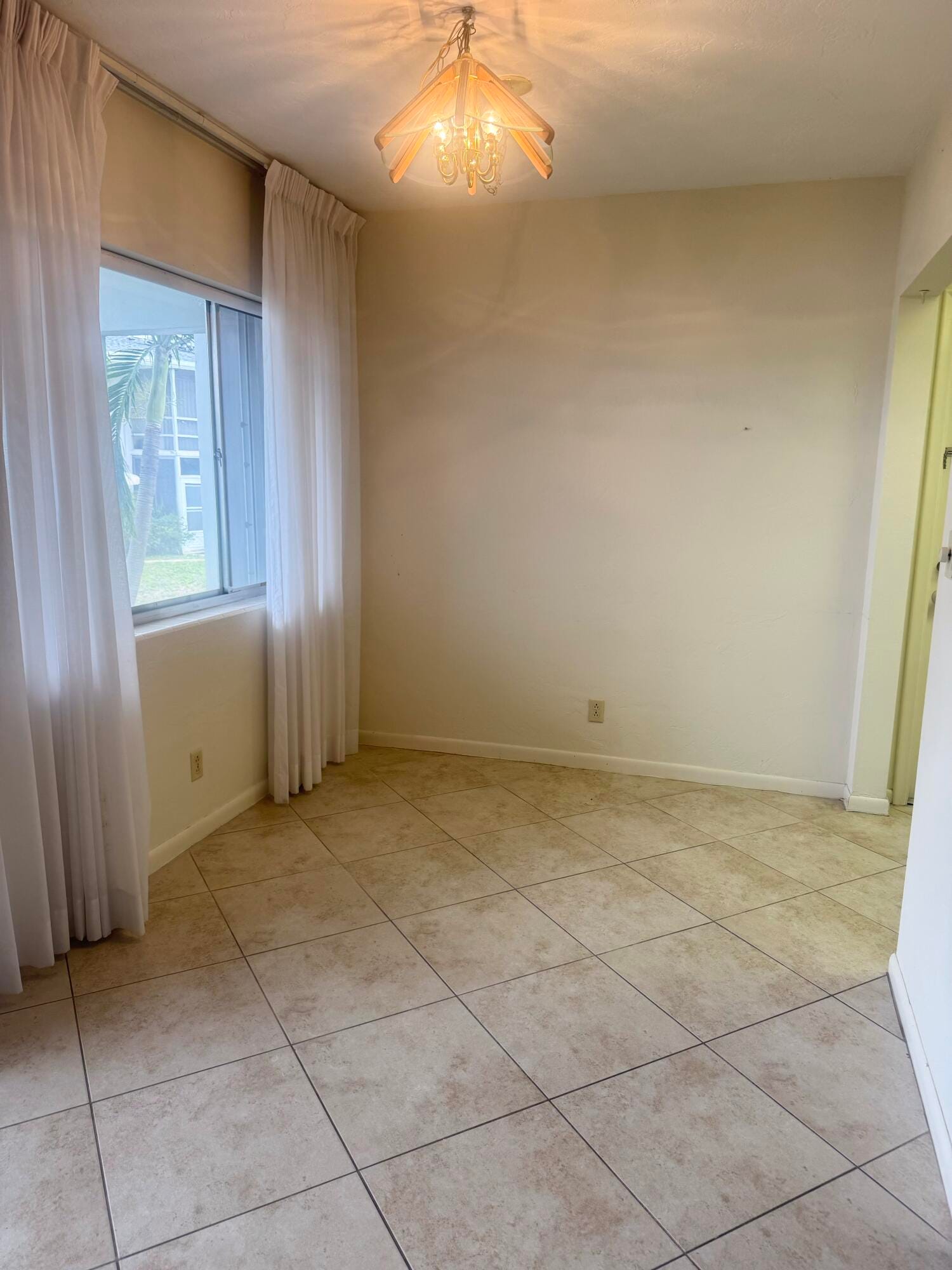 2381 Sunset Avenue 117, Lake Worth Beach, FL 33461 photo 8