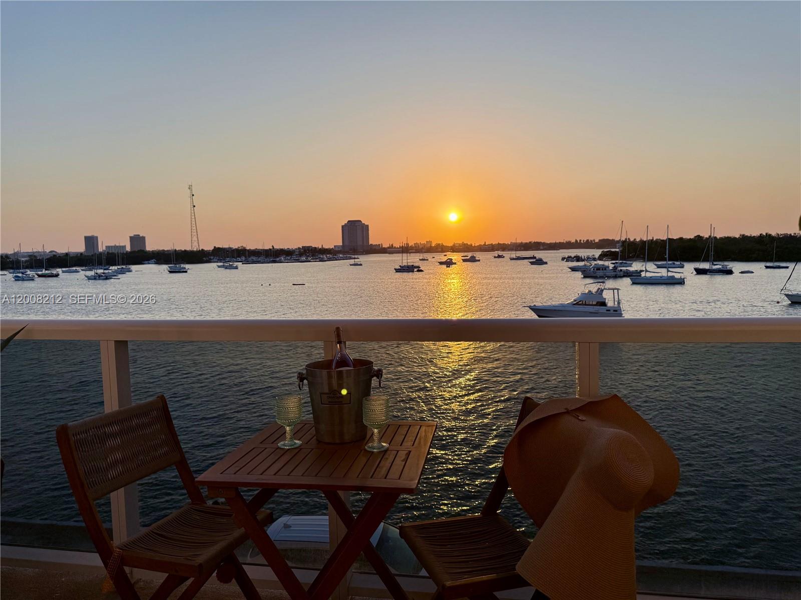 7928 W Dr 307 307, North Bay Village, FL 33141, North Bay Village