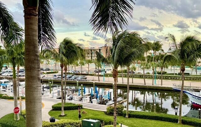 625 Casa Loma Boulevard 304, Boynton Beach, FL 33435, Boynton Beach