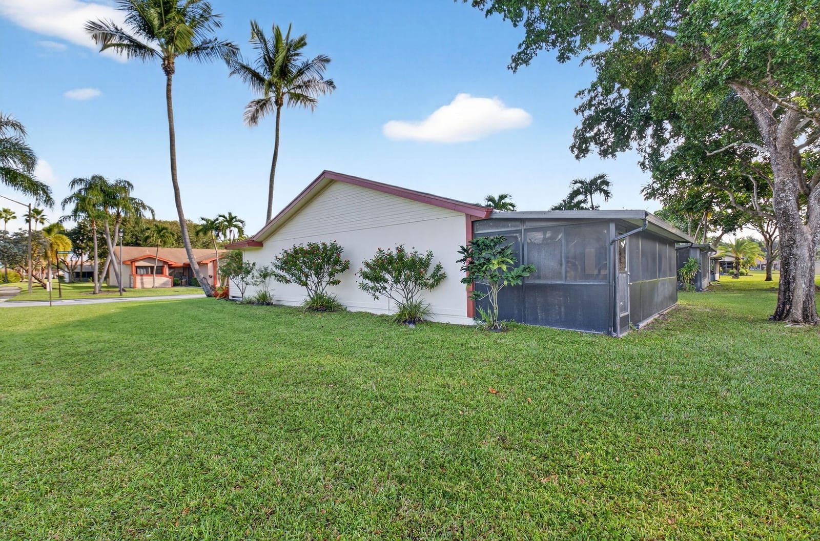 29 Fawlkland Circle, Boynton Beach, FL 33426 photo 23