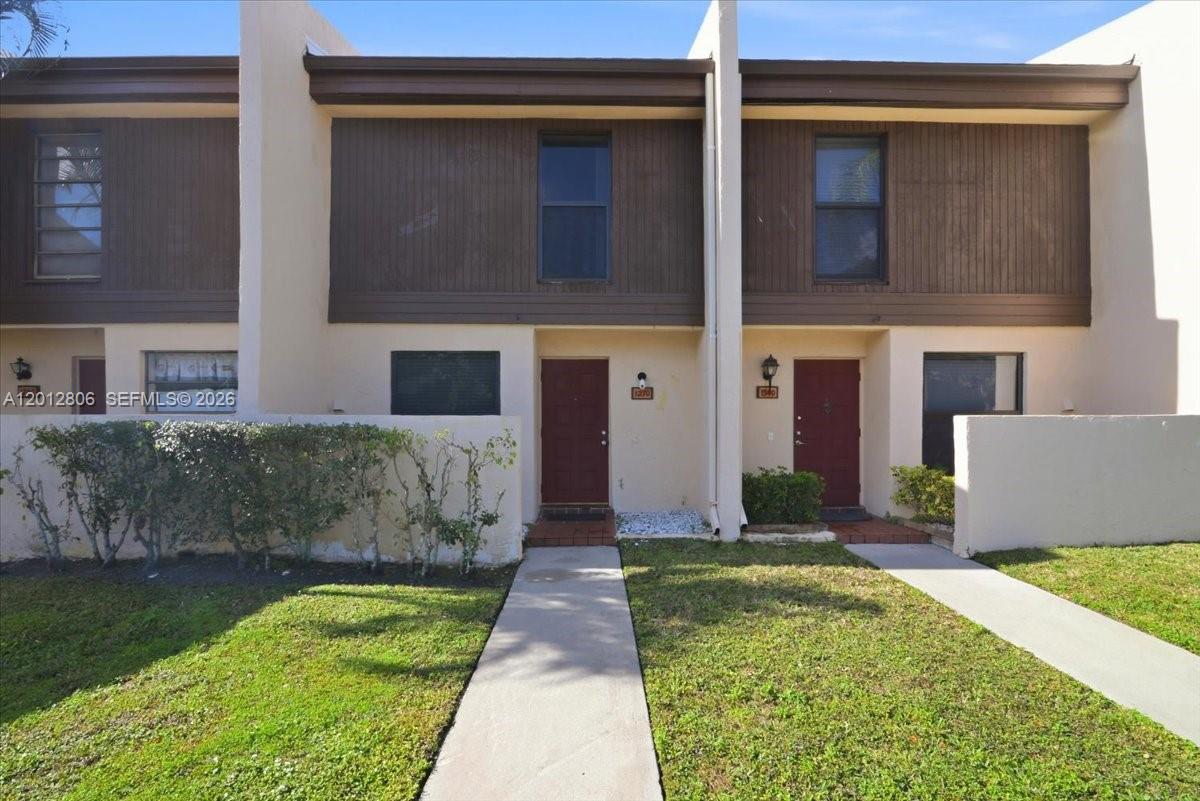 1270 NW 99th Avenue 60, Pembroke Pines, FL 33024, Pembroke Pines
