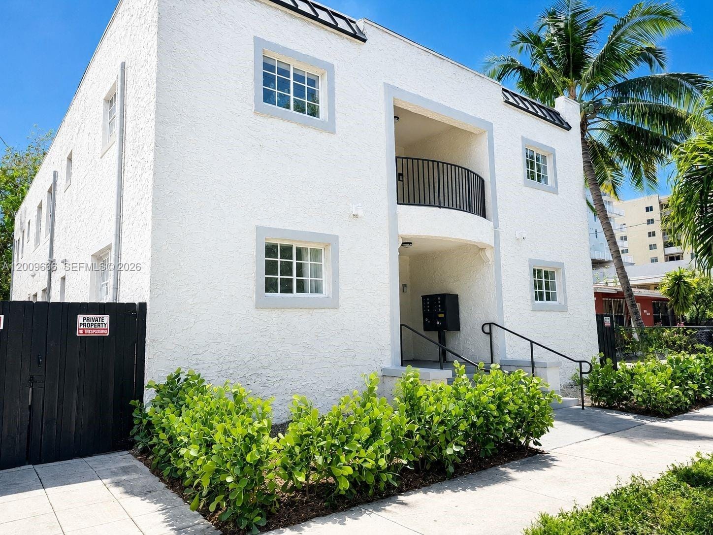 1132 NW 3rd Street — photo 2