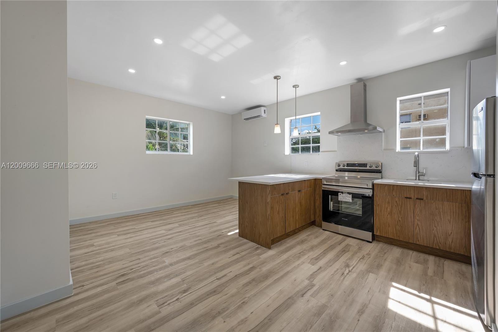 1132 NW 3rd Street — photo 4