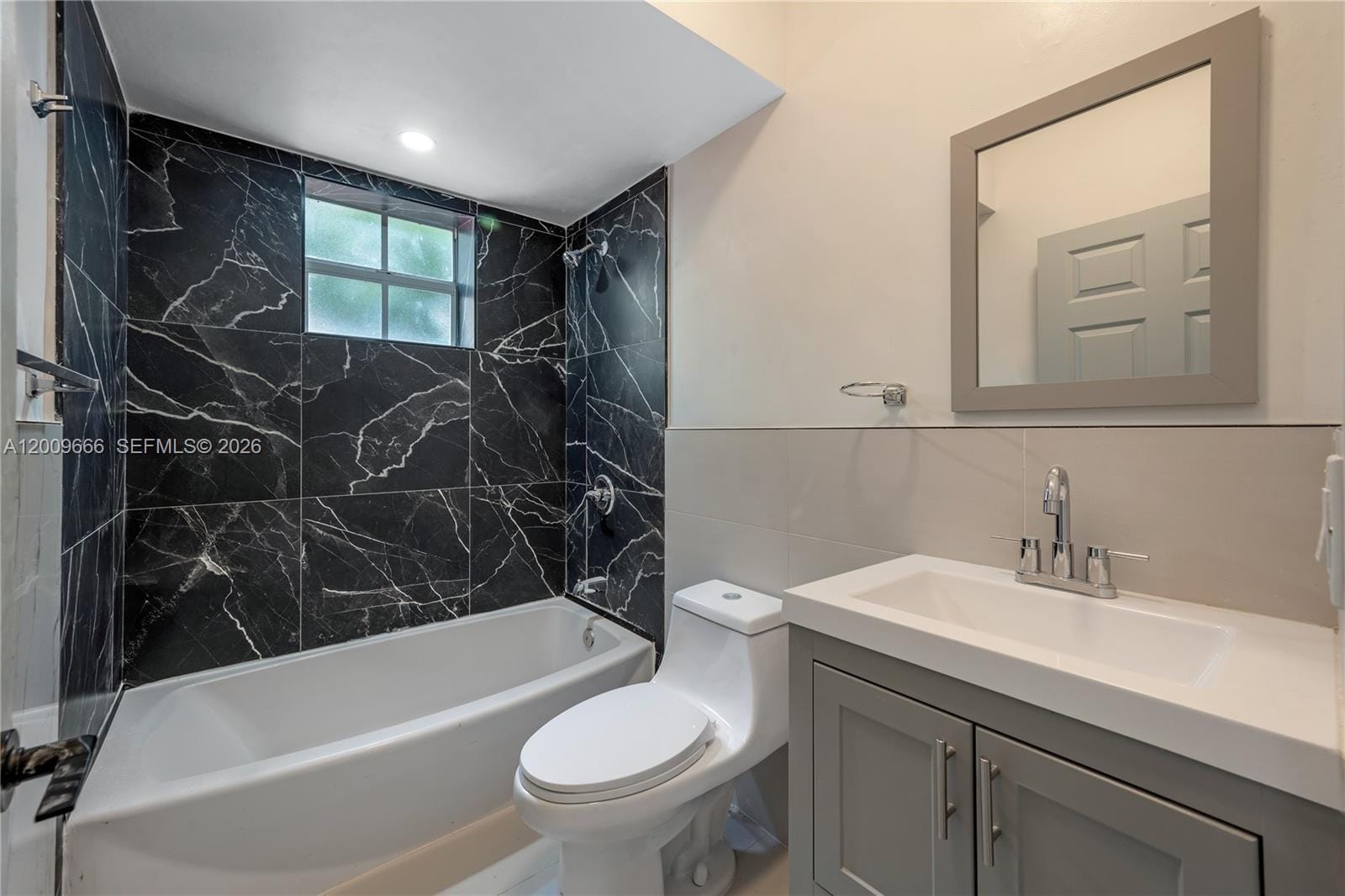 1132 NW 3rd Street — photo 8
