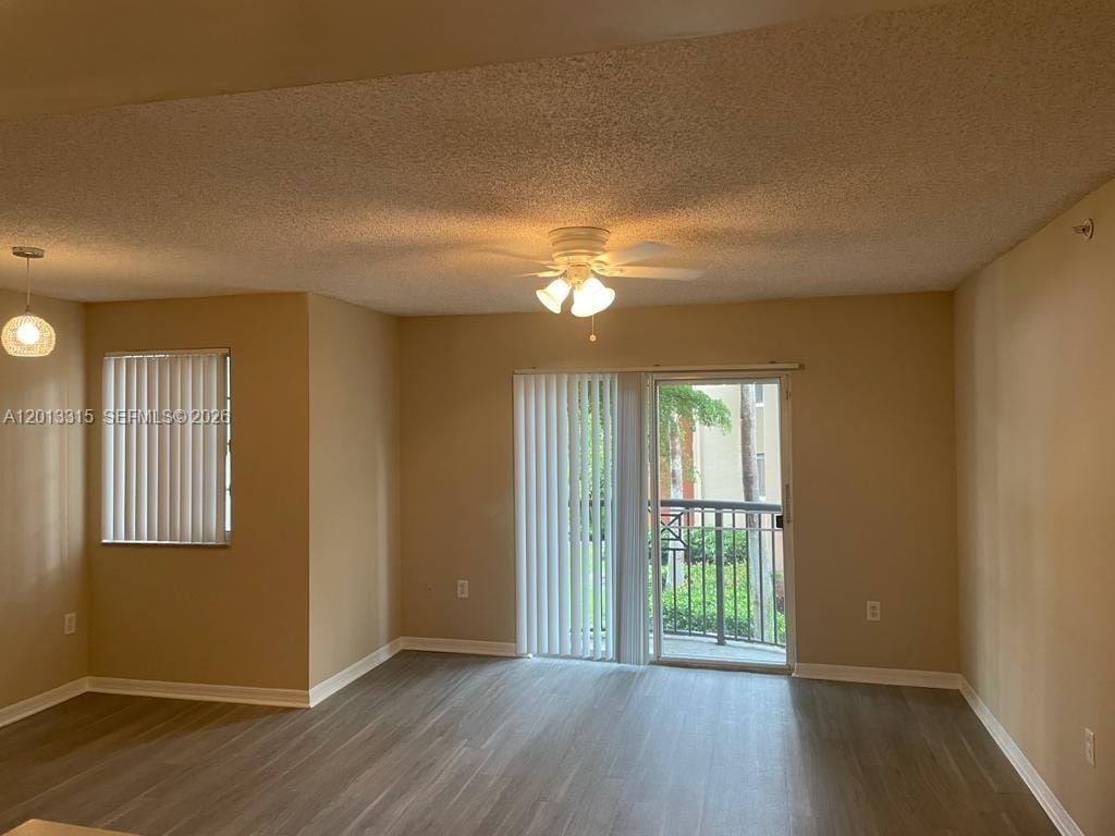 4195 N Haverhill Road 318 — photo 3