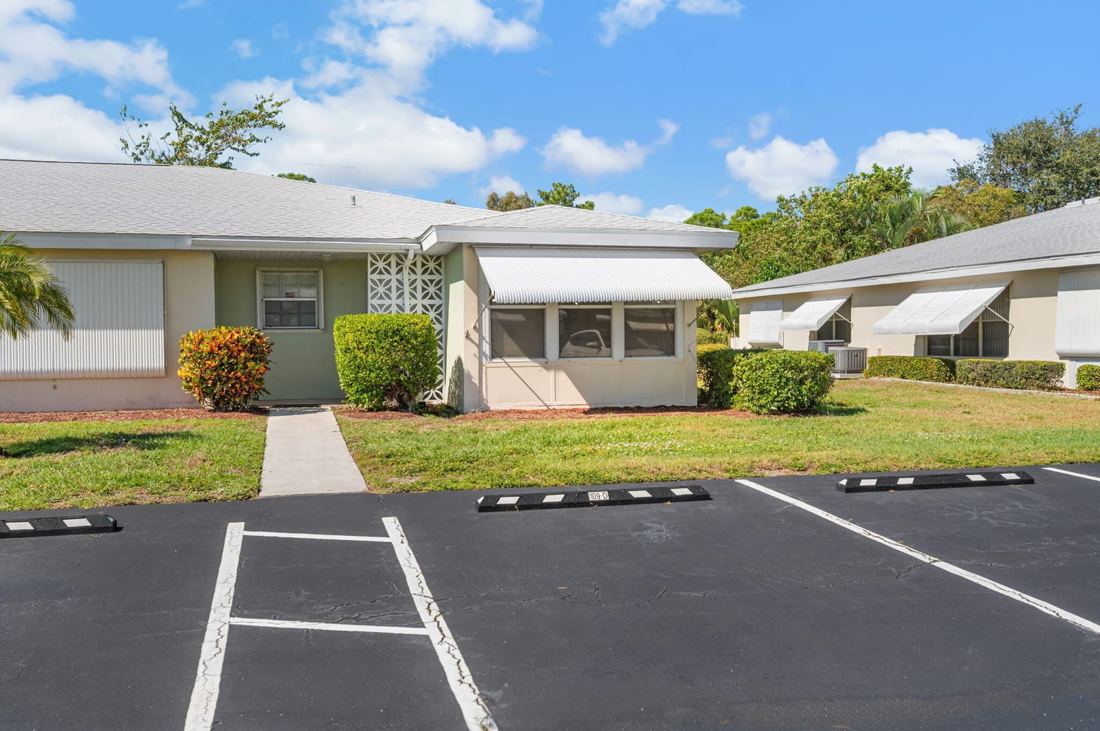 109 Lakes End Drive D, Fort Pierce, FL 34982 photo 2