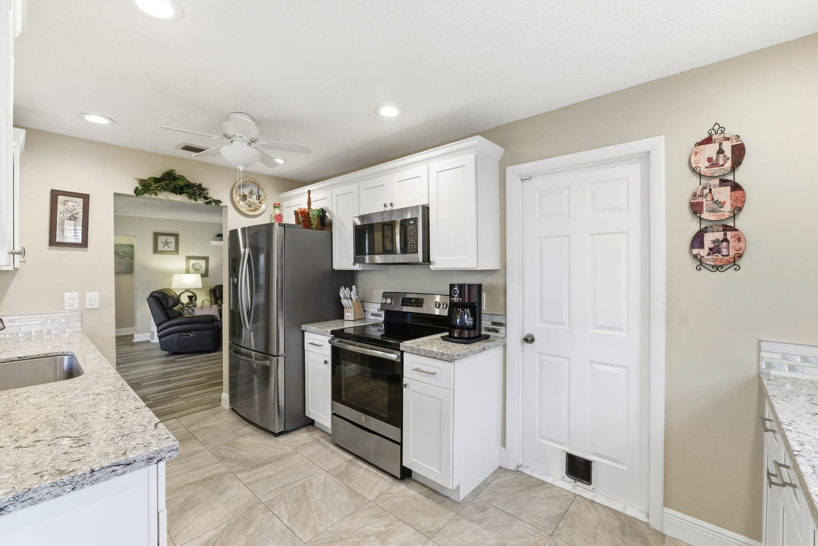 2398 SW 9th Avenue N, Boynton Beach, FL 33426 photo 13