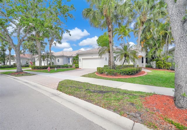 2553 Bay Pointe Drive, Sector 7 - Parcels J-2 &, Weston, FL