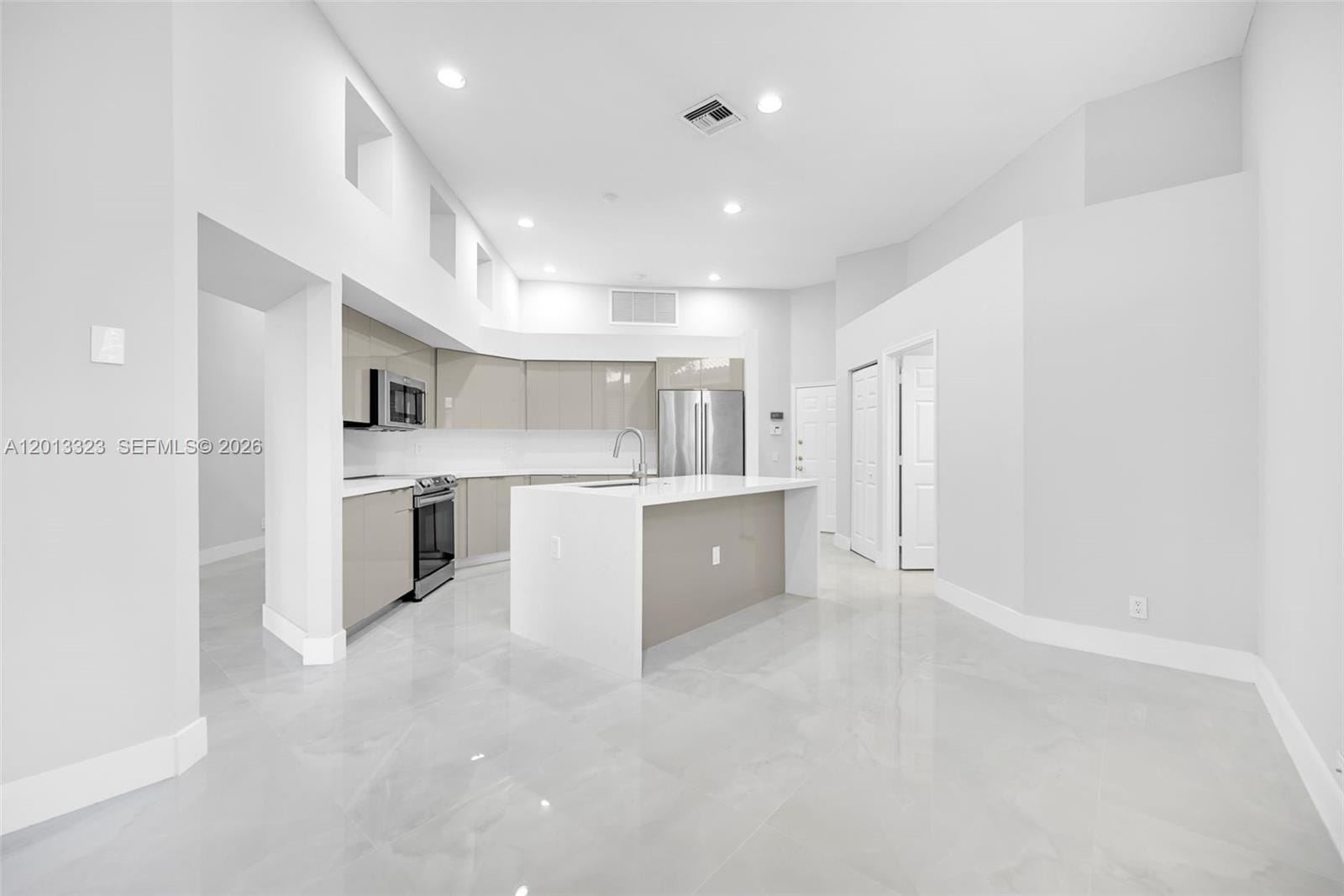 2553 Bay Pointe Drive, Weston, FL 33327 photo 14