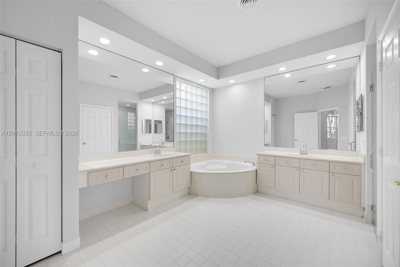2553 Bay Pointe Drive, Weston, FL 33327 photo 28