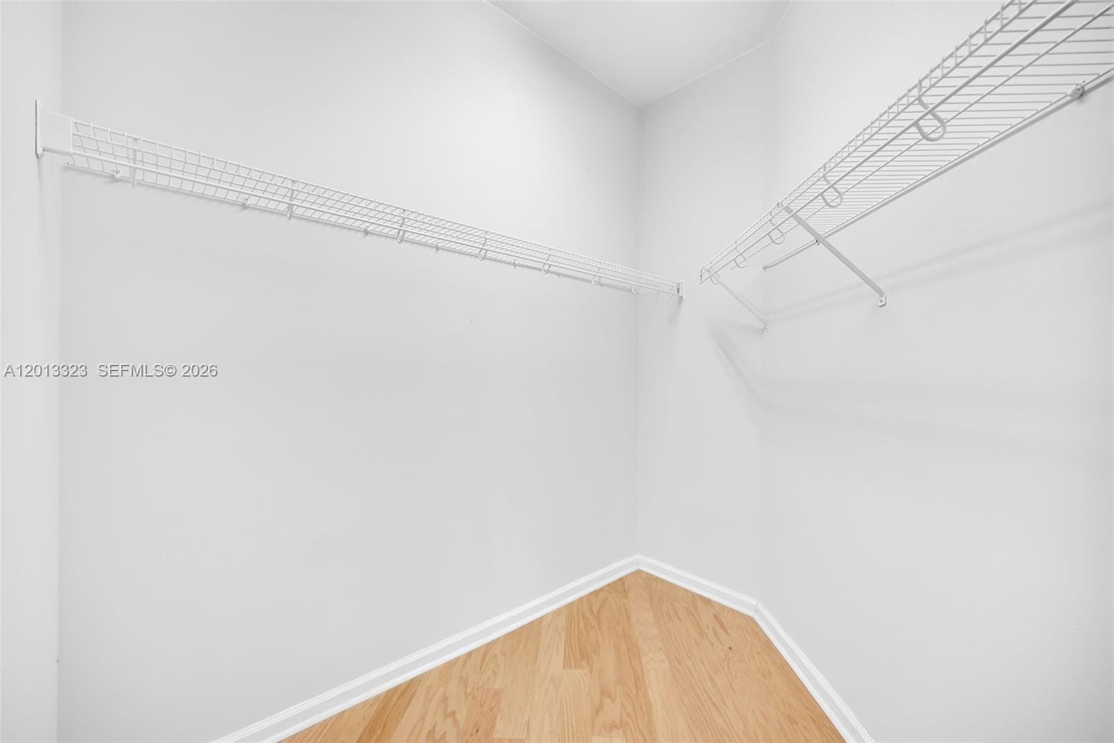2553 Bay Pointe Drive — photo 9