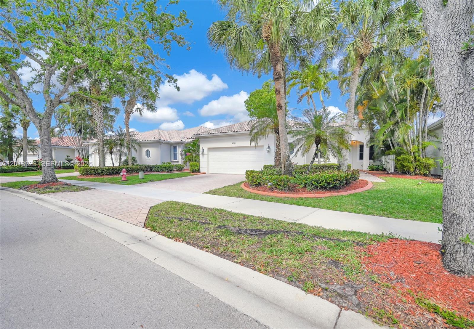 2553 Bay Pointe Drive, Weston, FL 33327, Weston