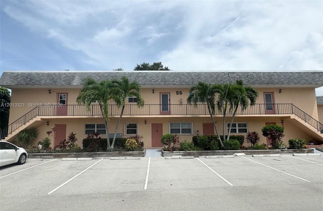 2950 SE Ocean Boulevard 555, Stuart, FL 34996