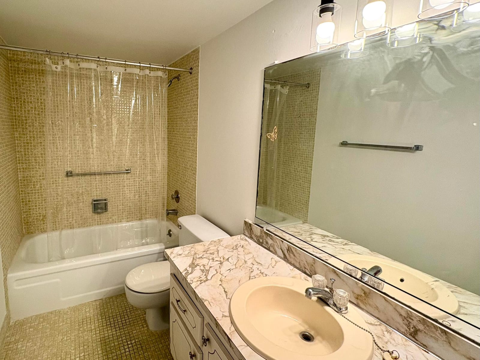 163 Somerset Crescent H — photo 8