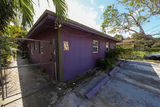 1132 NW 5th Court 3, Fort Lauderdale, FL 33311