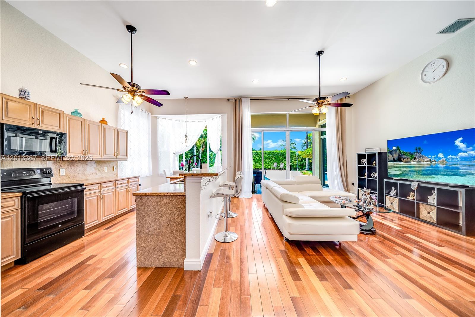 1241 S 13th Avenue, Hollywood, FL 33019 photo 6