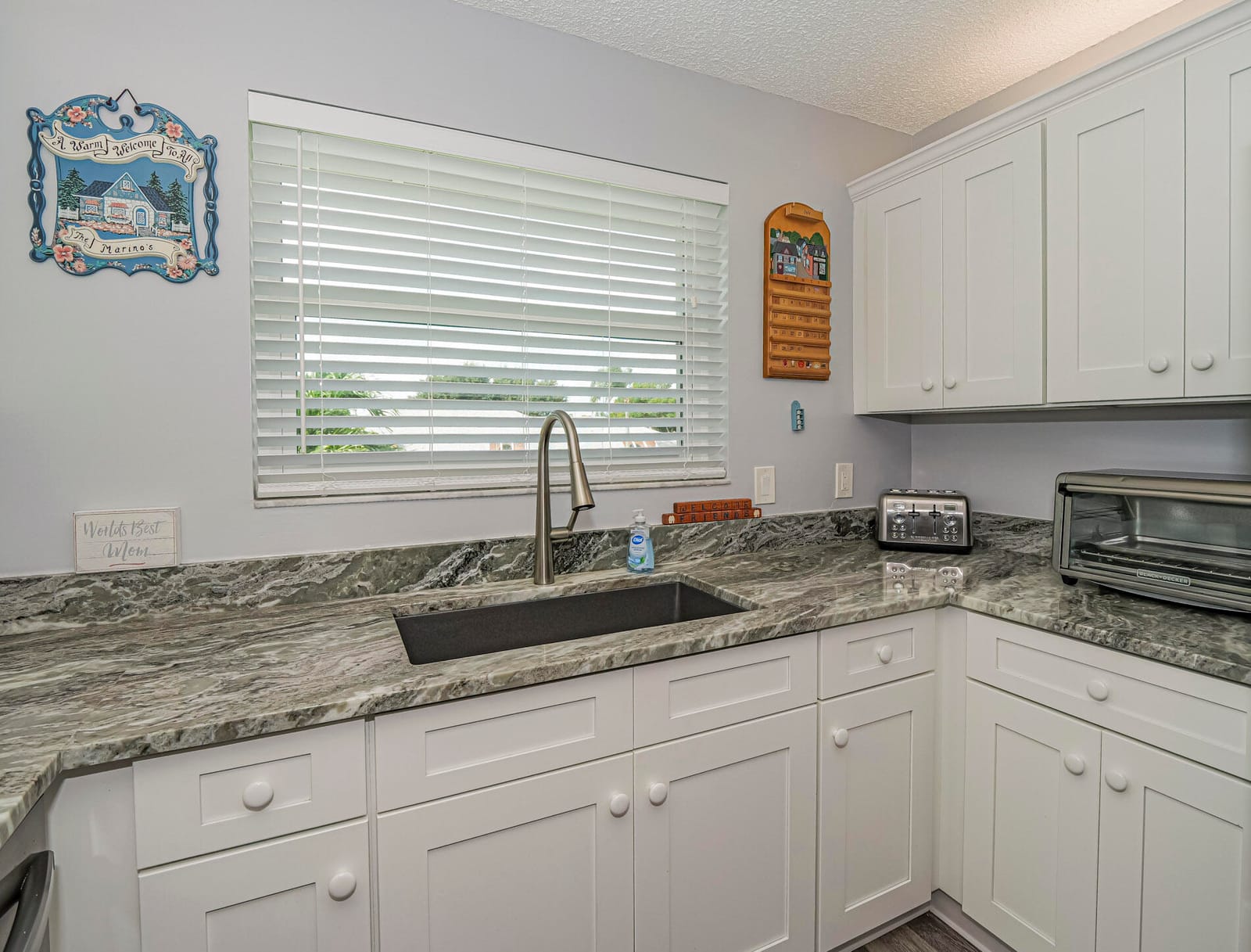 870 Lake Orchid Circle 204 — photo 7