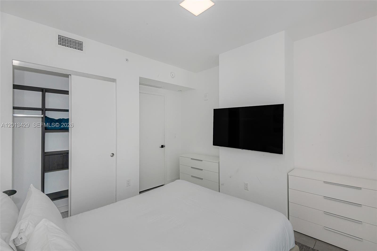 227 NE 2nd Street 2206, Miami, FL 33132 photo 14