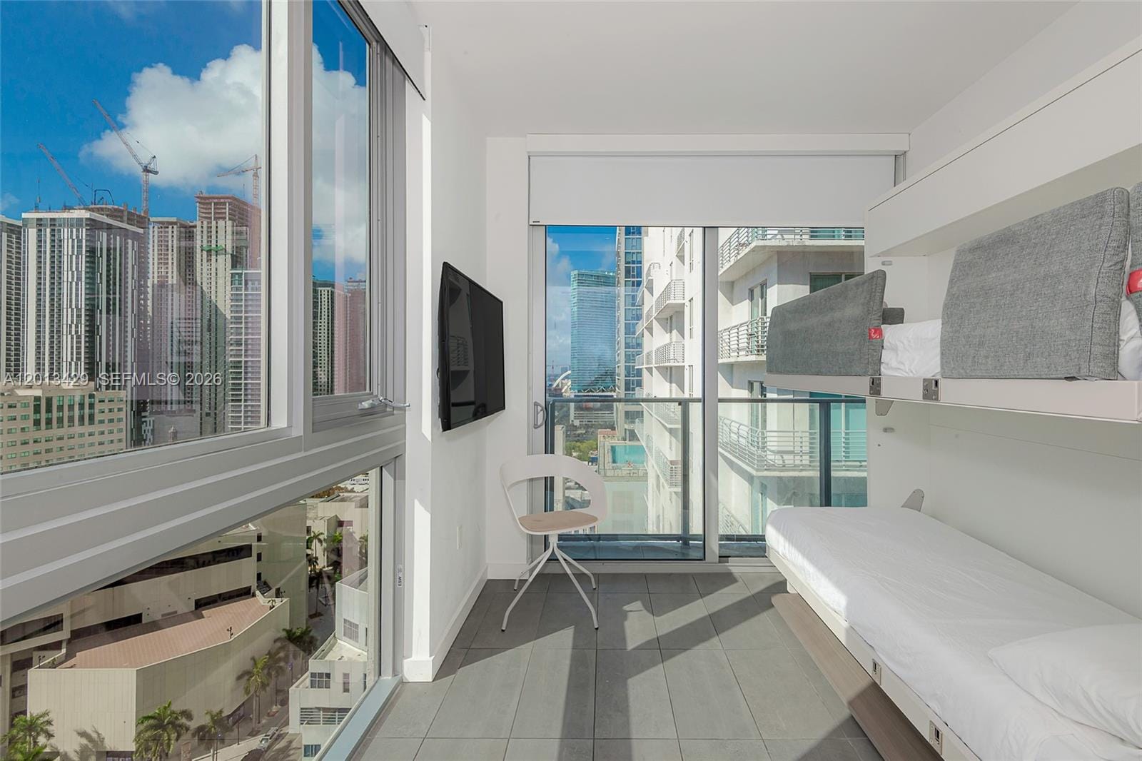 227 NE 2nd Street 2206, Miami, FL 33132 photo 18