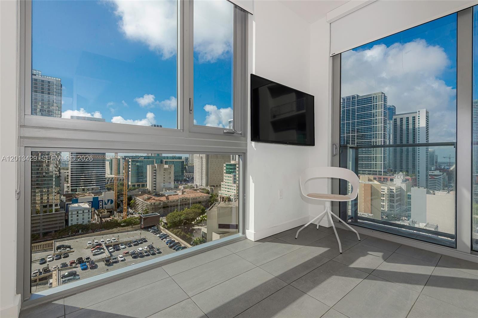 227 NE 2nd Street 2206, Miami, FL 33132 photo 19