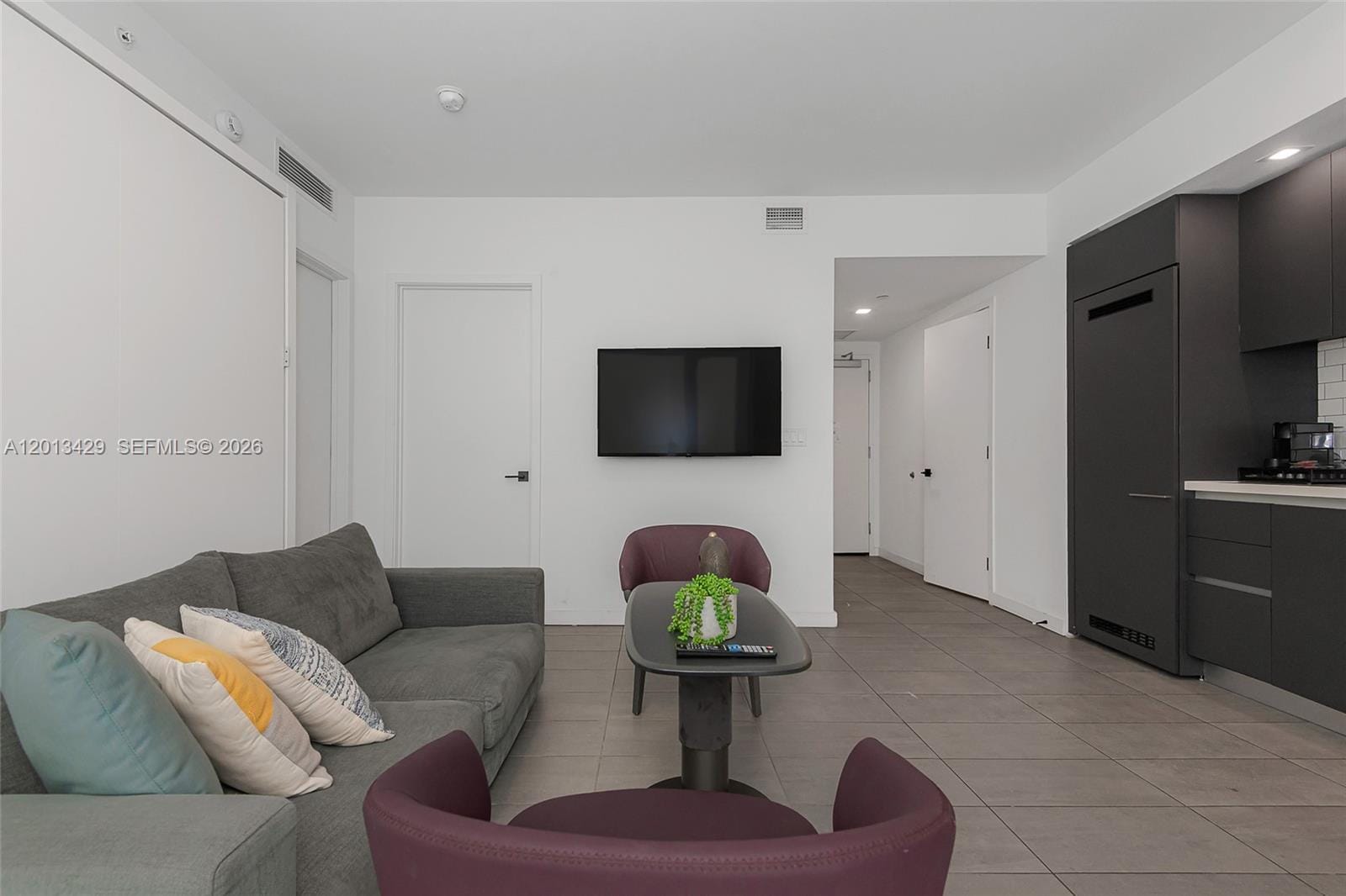227 NE 2nd Street 2206, Miami, FL 33132 photo 29