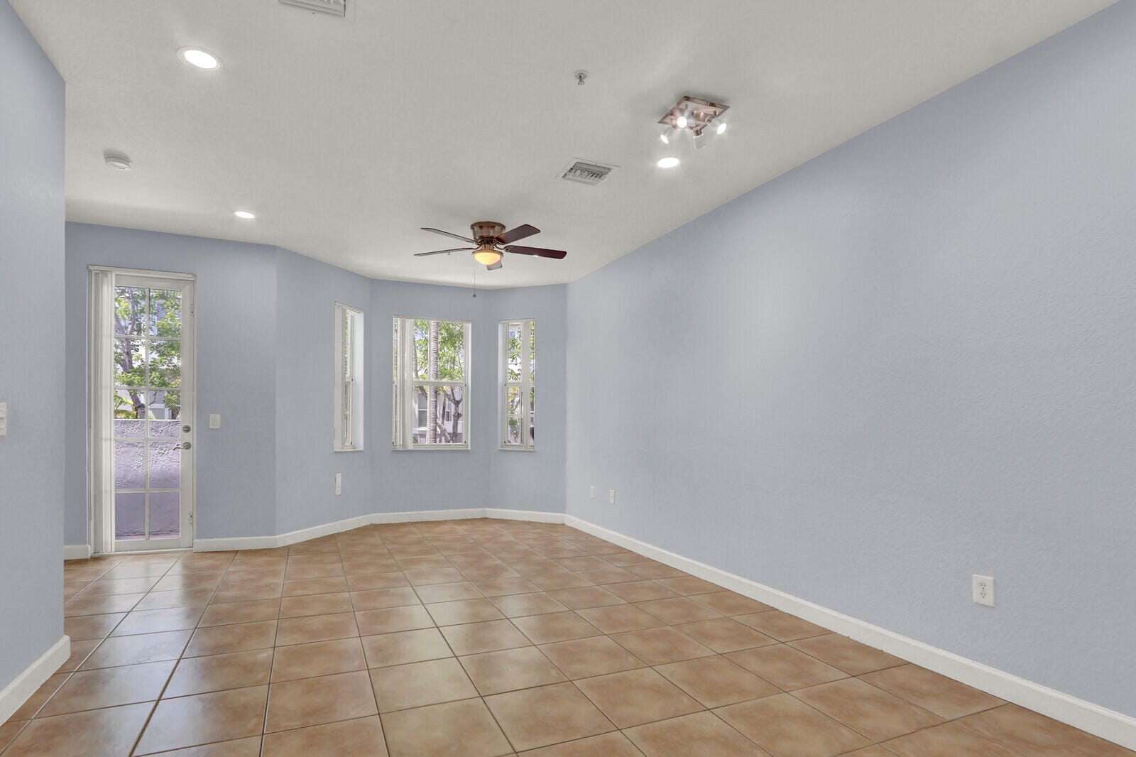 3904 Shoma Drive, Royal Palm Beach, FL 33414 photo 9