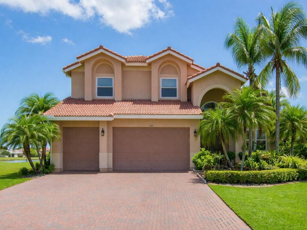 1010 SW Ruby Ave Avenue SW, Vero Beach, FL 32968 photo 1