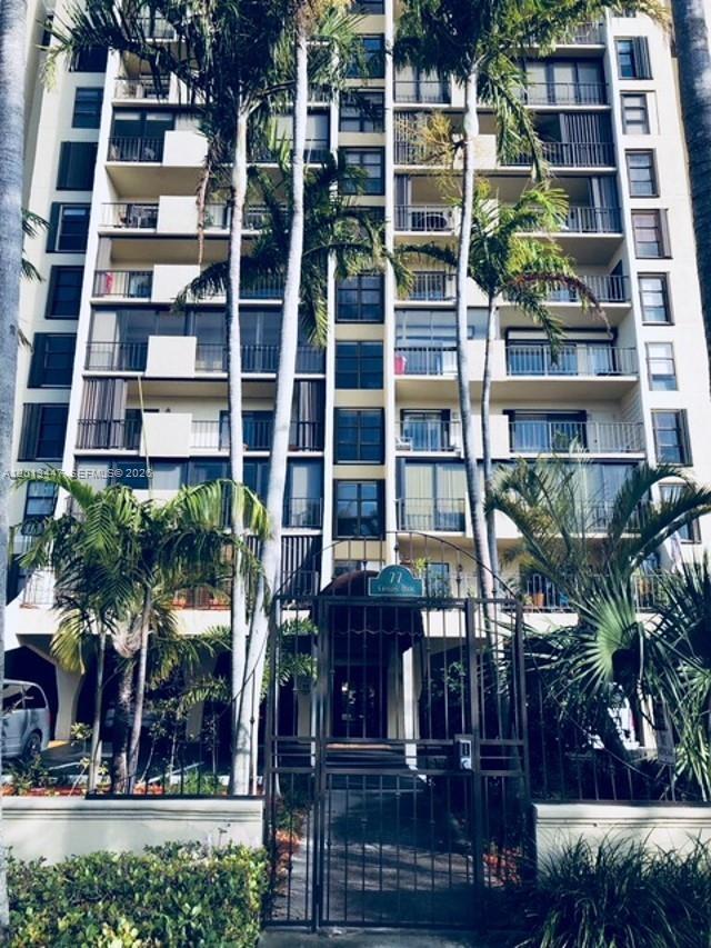 77 Crandon Blvd 2e 2E, Key Biscayne, FL 33149, Key Biscayne