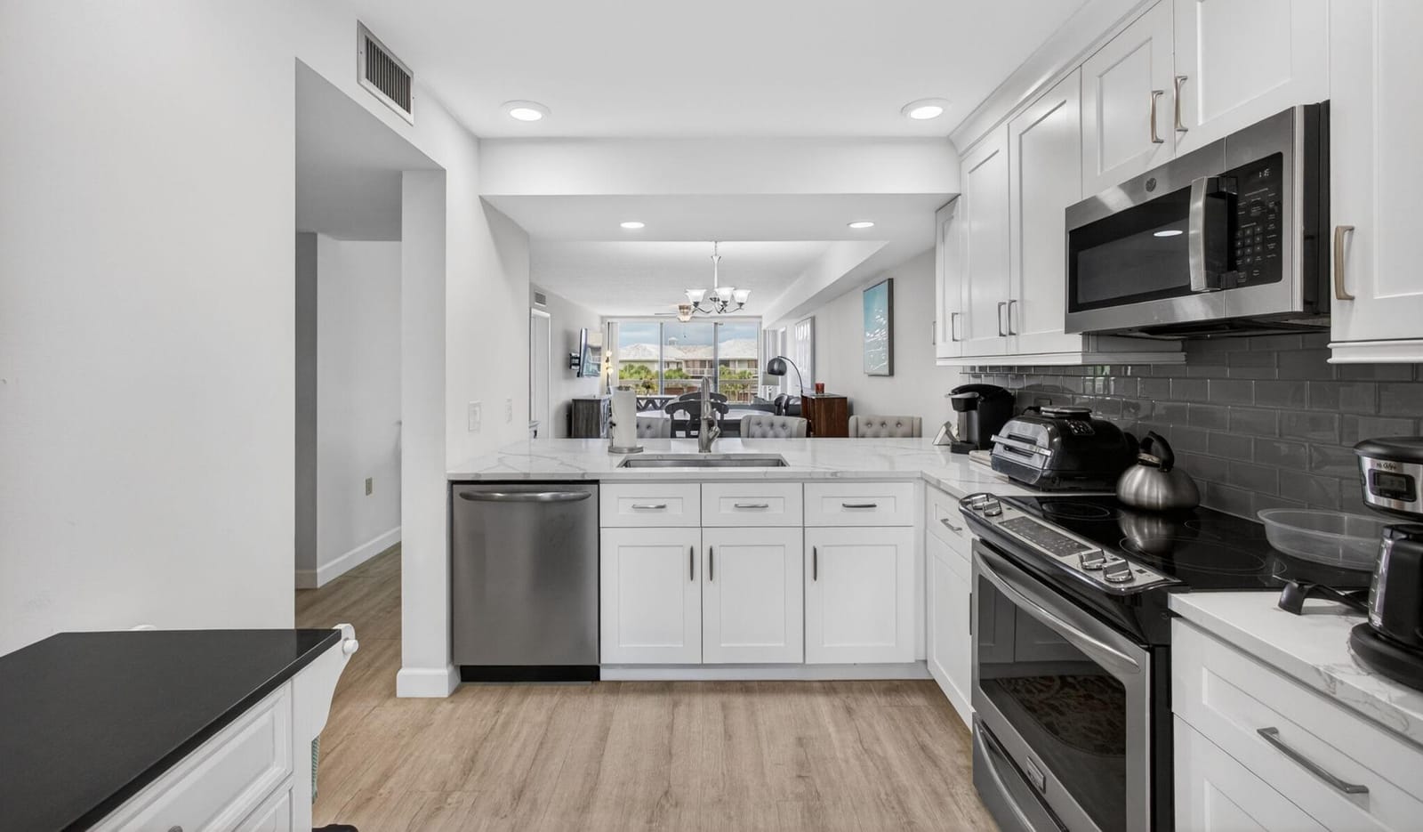 2441 Village Boulevard 403, West Palm Beach, FL 33409 photo 8
