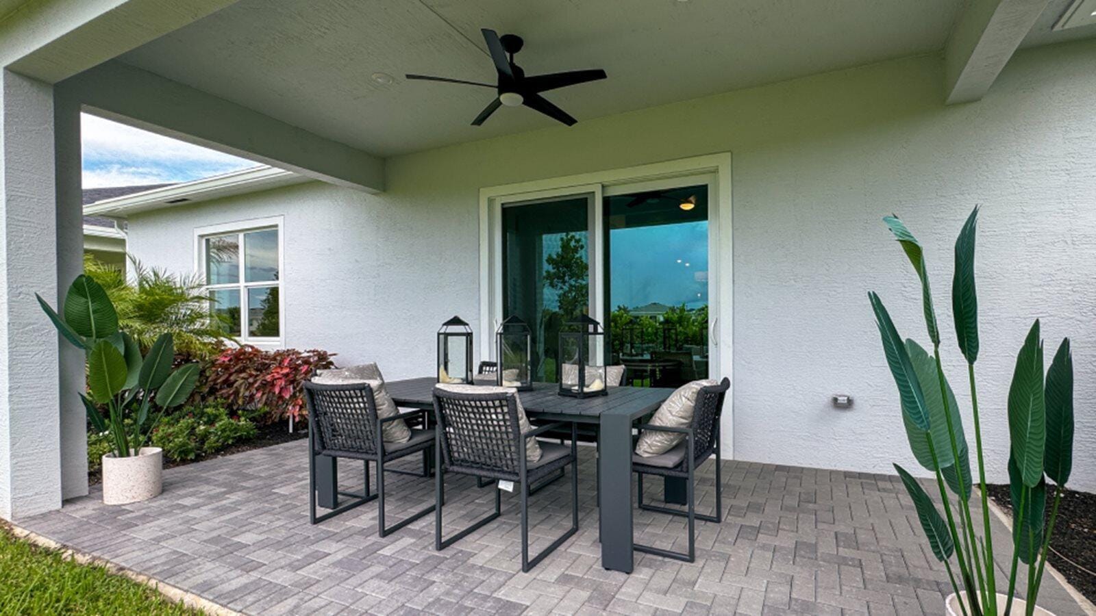 1373 SE Willow Oaks Street, Port St. Lucie, FL 34984 photo 15