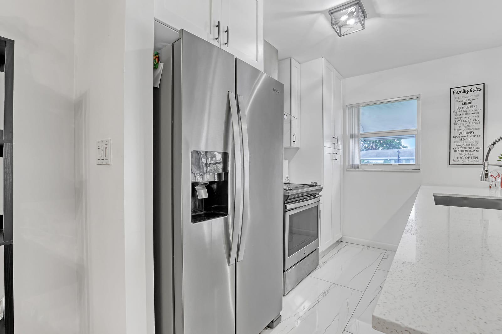 245 Main Boulevard B — photo 11