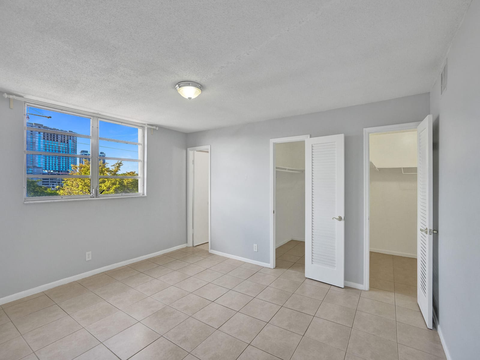 1811 Jefferson Street 404 — photo 8