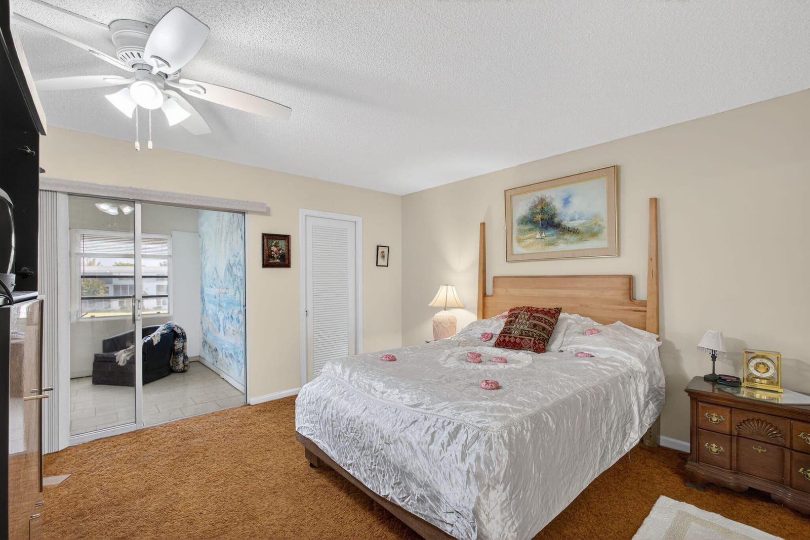 348 Wellington H — photo 4