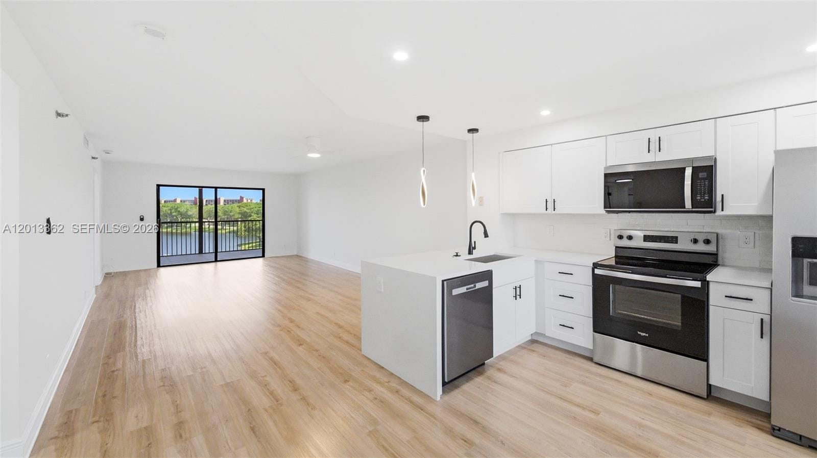 2232 N Cypress Bend Drive 507, Pompano Beach, FL 33069 photo 5