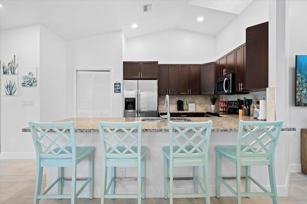 6075 Francis Street, Jupiter, FL 33458 photo 2